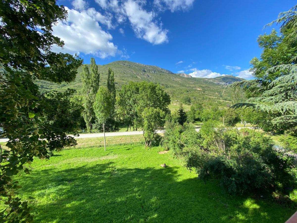 Gite En Haute Provence Montfroc Eksteriør billede